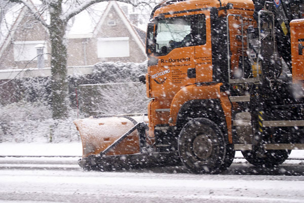 Sneeuwtaferelen op de eerste sneeuwdag van het jaar.